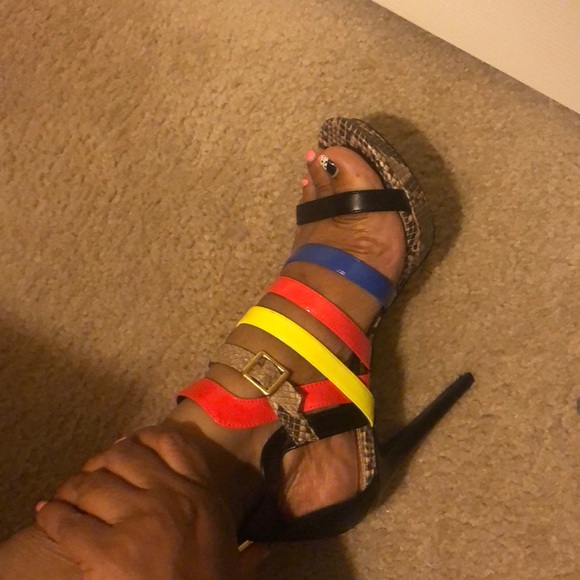 MultiColored Sandals with Platform Heel - Picture 7 of 8